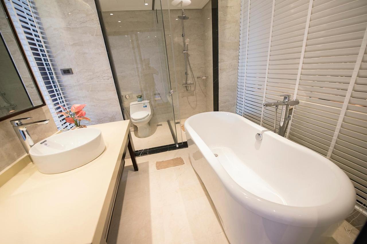 Hong Gia Tue Apartment Hanoi Bagian luar foto