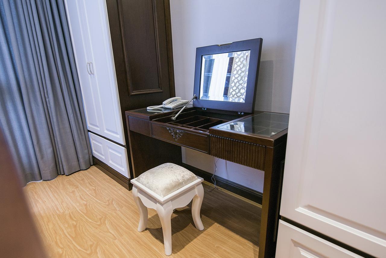 Hong Gia Tue Apartment Hanoi Bagian luar foto