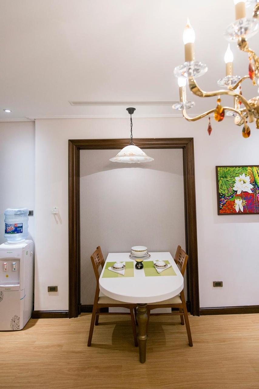 Hong Gia Tue Apartment Hanoi Bagian luar foto