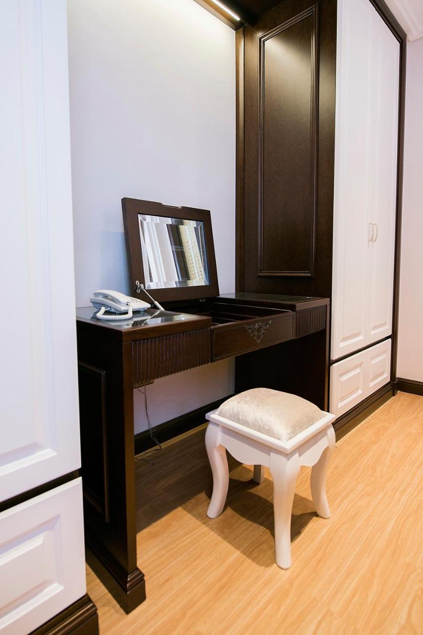 Hong Gia Tue Apartment Hanoi Bagian luar foto