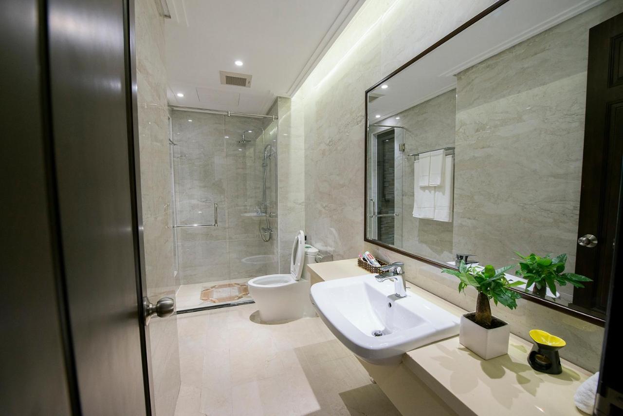 Hong Gia Tue Apartment Hanoi Bagian luar foto